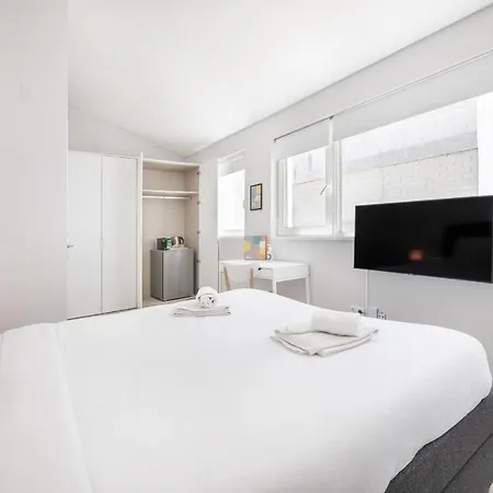 Olala Oriente Suites A Pensionat