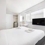 Olala Oriente Suites Ii Pensión